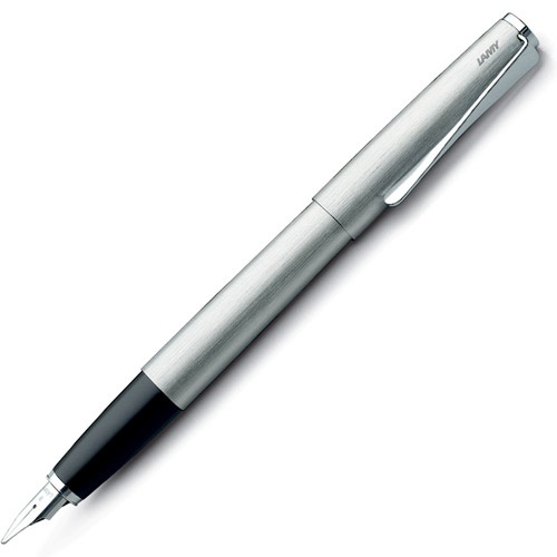Studio Steel Stylo-plume Broad dans le groupe Stylos / Stylo haute de gamme / Stylo à plume chez Pen Store (101942)