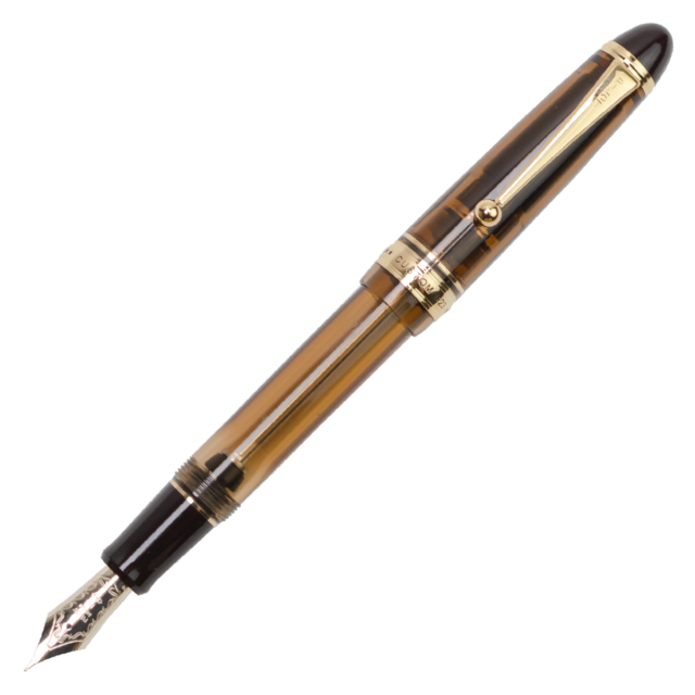 Custom 823 Stylo-plume Brown Fine dans le groupe Stylos / Stylo haute de gamme / Stylo à plume chez Pen Store (128152)