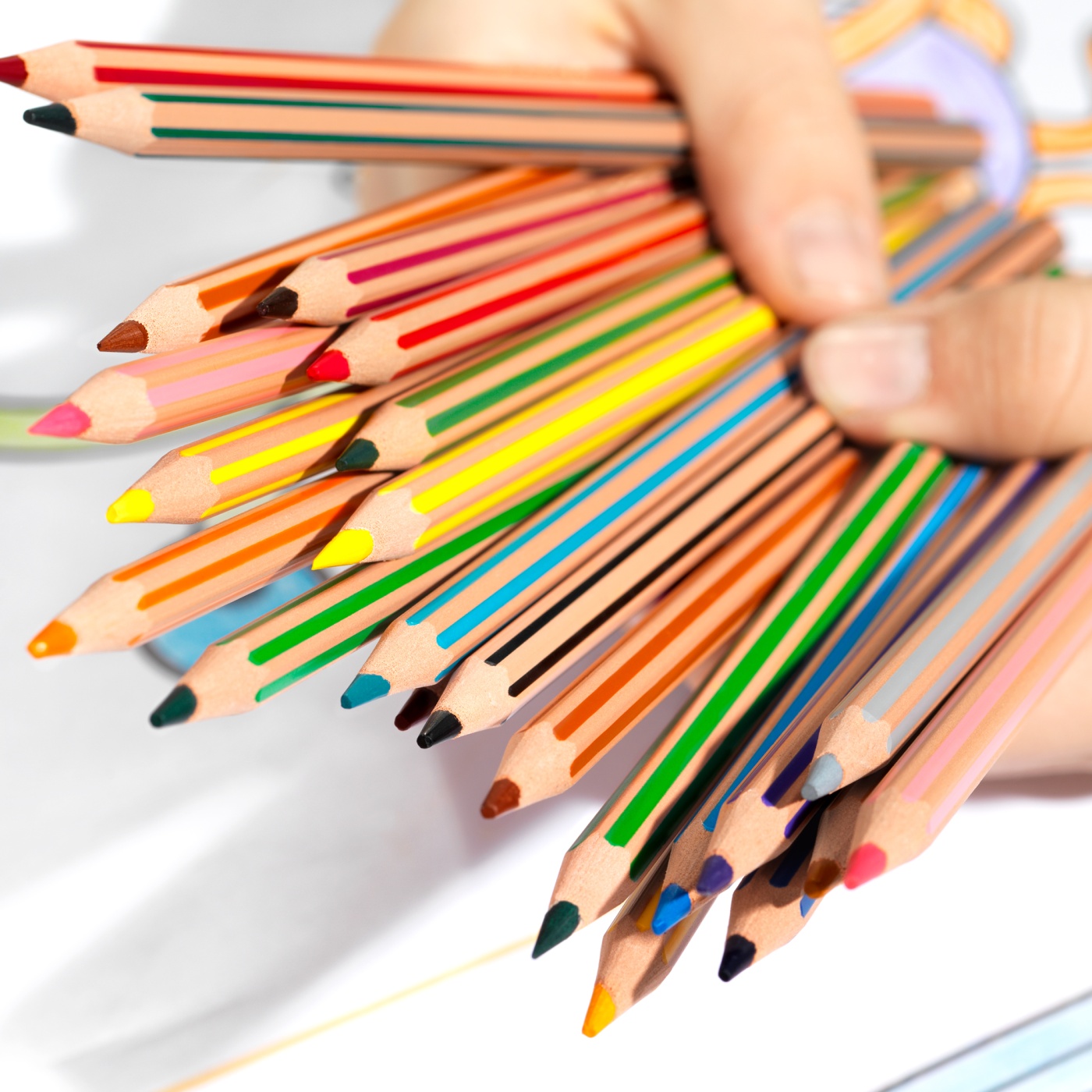 Crayons de couleur Kids Evolution Stripes (+5 ans) Lot de 12 dans le groupe Kids / Crayons pours les enfants / Crayons de couleurs pour les enfants chez Pen Store (100244)