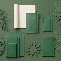 Classic Hard Cover Notebook Large Myrtle Green dans le groupe Papiers & Blocs / Écrire et consigner / Carnets chez Pen Store (100386_r)