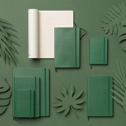 Classic Soft Cover Notebook Large Myrtle Green dans le groupe Papiers & Blocs / Écrire et consigner / Carnets chez Pen Store (100392_r)