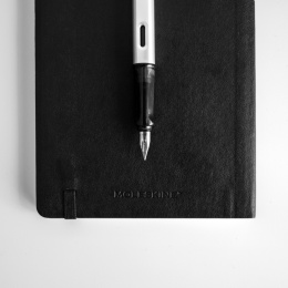 Stylo-plume Al-star Graphite Broad dans le groupe Stylos / Stylo haute de gamme / Stylo à plume chez Pen Store (101798)
