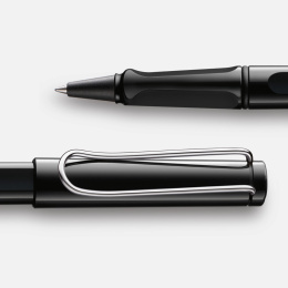 Safari Rollerball Shiny black dans le groupe Stylos / Stylo haute de gamme / Roller chez Pen Store (101918)
