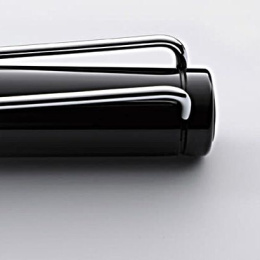 Safari Rollerball Shiny black dans le groupe Stylos / Stylo haute de gamme / Roller chez Pen Store (101918)