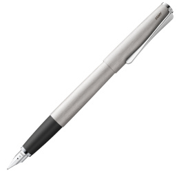 Studio Steel Stylo-plume dans le groupe Stylos / Stylo haute de gamme / Stylo à plume chez Pen Store (101942_r)