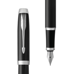 IM Black/Chrome Stylo-plume dans le groupe Stylos / Stylo haute de gamme / Stylo à plume chez Pen Store (104667_r)