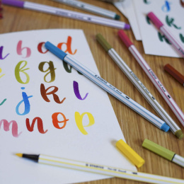 Brush 68 ensemble de 10 dans le groupe Stylos / Crayons d'artistes / Feutres pinceaux chez Pen Store (111785)