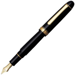 #3776 Century Stylo-plume Black Gold Trim Music nib dans le groupe Stylos / Stylo haute de gamme / Stylo à plume chez Pen Store (112519)