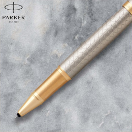 IM Premium Silver/Gold Rollerball dans le groupe Stylos / Stylo haute de gamme / Roller chez Pen Store (112701)