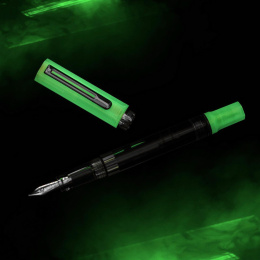 ECO Glow Green Stylo-plume dans le groupe Stylos / Stylo haute de gamme / Stylo à plume chez Pen Store (129263_r)