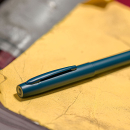 Cap-O-Matic Elite Navy Cerakote dans le groupe Stylos / Stylo haute de gamme / Stylo à bille chez Pen Store (129926)