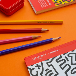 Keith Haring Limited Edition Colour Set dans le groupe Stylos / Crayons d'artistes / Crayons de couleurs chez Pen Store (130246)