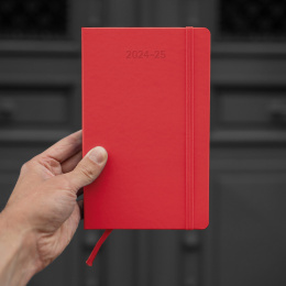 Calendrier 18M WeekNote Hard Cover Pocket Red dans le groupe Papiers & Blocs / Calendriers et agendas / Calendriers 18 mois chez Pen Store (130895)