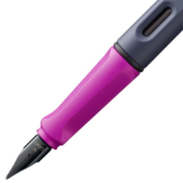 Safari Stylo-plume Pink Cliff dans le groupe Stylos / Stylo haute de gamme / Stylo à plume chez Pen Store (131053_r)