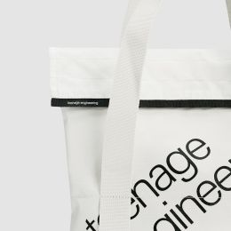 Field tote bag dans le groupe Studio/Workspace /  /  chez Pen Store (132396)