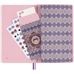 Hard Cover Notebook Large Momoko Sakura dans le groupe Papiers & Blocs / Écrire et consigner / Carnets chez Pen Store (132485)