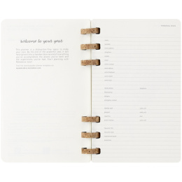 Spiral Planner 12M Soft Cover Large Black  dans le groupe Papiers & Blocs / Calendriers et agendas / Calendriers 12 mois chez Pen Store (132587)