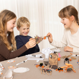 Kit de bricolage Halloween insectes (5 ans+) dans le groupe Loisirs créatifs / Fêtes et saisons / Halloween chez Pen Store (132628)