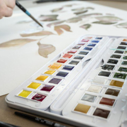 Peinture aquarelle Studio 48 demi-godets dans le groupe Matériels d'artistes / Couleurs de l'artiste / Peinture aquarelle / Aquarelle en godet chez Pen Store (132940)
