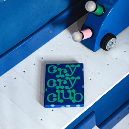 Notebook Graphic L - Cry Cry Club dans le groupe Papiers & Blocs / Écrire et consigner / Carnets chez Pen Store (134361)