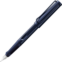 Safari Stylo-plume Dark Dusk Medium dans le groupe Stylos / Stylo haute de gamme / Stylo à plume chez Pen Store (135233)