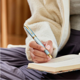 IM Rituals Gradient Blue/Gold Stylo-plume dans le groupe Stylos / Stylo haute de gamme / Stylo à plume chez Pen Store (135483_r)