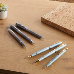 IM Rituals Gradient Blue/Gold Stylo-plume dans le groupe Stylos / Stylo haute de gamme / Stylo à plume chez Pen Store (135483_r)