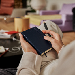 Calendrier 18M WeekNote Hard Cover Pocket Black dans le groupe Papiers & Blocs / Calendriers et agendas / Calendriers 18 mois chez Pen Store (135590)
