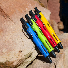 Airpress pen Yellow dans le groupe Stylos / Écrire / Stylos encre chez Pen Store (135607)