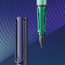 Stylo-plume Al-star Dark Dusk dans le groupe Stylos / Stylo haute de gamme / Stylo à plume chez Pen Store (135611_r)