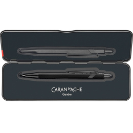 849 Black Code Portemine 0,5 mm dans le groupe Stylos / Écrire / Porte-mines chez Pen Store (135640)