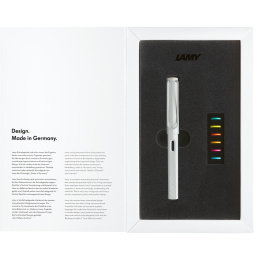 Safari All White Set Medium dans le groupe Stylos / Stylo haute de gamme / Stylo à plume chez Pen Store (135752)