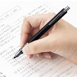 Porte-mine Kuru Toga Advance 0,5 mm Noir dans le groupe Stylos / Écrire / Porte-mines chez Pen Store (135815)