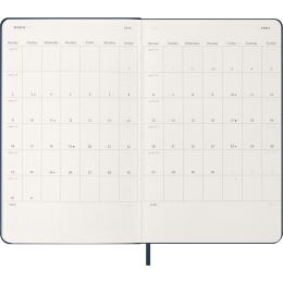 Calendrier 12M Daily 2026 Hardcover Large Sapphire Blue dans le groupe Papiers & Blocs / Calendriers et agendas / Calendriers 12 mois chez Pen Store (136086)