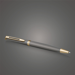 Hémisphère Stone Grey Stylo à bille dans le groupe Stylos / Stylo haute de gamme / Stylo à bille chez Pen Store (136170) Hémisphère Stone Grey Stylo à bille dans le groupe Stylos / Stylo haute de gamme / Stylo à bille chez Pen Store (136170)