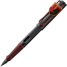 Safari Stylo-plume Gryffindor dans le groupe Stylos / Stylo haute de gamme / Stylo à plume chez Pen Store (136186_r)