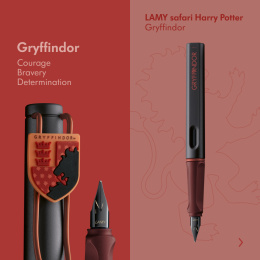 Safari Stylo-plume Gryffindor dans le groupe Stylos / Stylo haute de gamme / Stylo à plume chez Pen Store (136186_r)