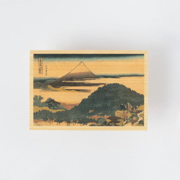 Carte postale en bois de Hinoki – Hokusai ”Views of Mount Fuji” Ensemble de 6 B dans le groupe Loisirs créatifs / Fêtes et saisons / Cartes et enveloppes chez Pen Store (136593)
