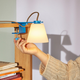 Lure Lampe à pince Metallic Blue dans le groupe Loisirs créatifs / Accessoires Hobby / L'illumination chez Pen Store (136669)