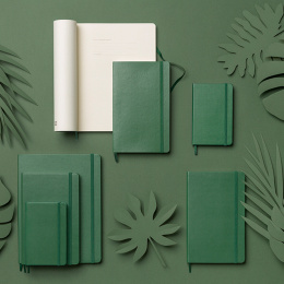 Classic Hard Cover Notebook XL Myrtle Green dans le groupe Papiers & Blocs / Écrire et consigner / Carnets chez Pen Store (136841_r)