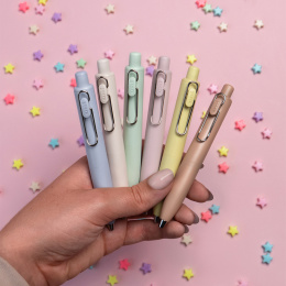 Stylo-bille One P Yogurt dans le groupe Stylos / Stylo haute de gamme / Stylo à bille chez Pen Store (137064)