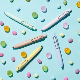 Stylo-bille One P Yogurt dans le groupe Stylos / Stylo haute de gamme / Stylo à bille chez Pen Store (137064)