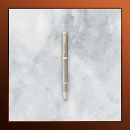 IM Finishing Touch Sandstone Rollerball dans le groupe Stylos / Stylo haute de gamme / Roller chez Pen Store (137383)