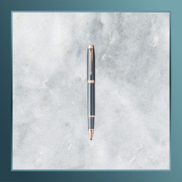 IM Finishing Touch Slate Rollerball dans le groupe Stylos / Stylo haute de gamme / Roller chez Pen Store (137387)