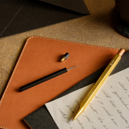 Classic Reflect Pencil lead box Black dans le groupe Matériels d'artistes / Accessoires d'artistes / Rangement chez Pen Store (137412)