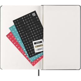 Calendrier 12M Daily 2027 Hardcover Large Black dans le groupe Papiers & Blocs / Calendriers et agendas / Calendriers 12 mois chez Pen Store (137423)
