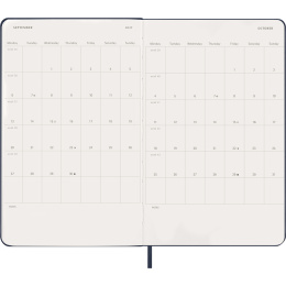 Calendrier 12M Daily 2027 Hardcover Large Sapphire Blue dans le groupe Papiers & Blocs / Calendriers et agendas / Calendriers 12 mois chez Pen Store (137428)