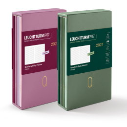 Calendrier Quarterly Planner 2027 Shades of Rose dans le groupe Papiers & Blocs / Calendriers et agendas / Calendriers 12 mois chez Pen Store (137524)