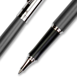 Energel Sterling Premium Black dans le groupe Stylos / Écrire / Stylos encre gel chez Pen Store (137589)