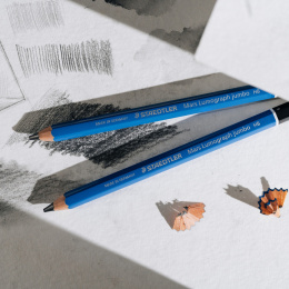 Crayon de graphite Mars Lumograph Jumbo dans le groupe Stylos / Écrire / Crayons à papier chez Pen Store (137592_r)